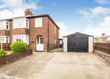 Semi-detached house For Sale in Holywell