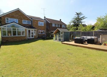 Detached house For Sale in Hitchin