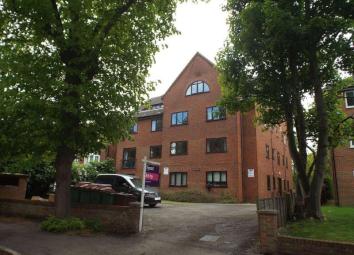 Flat For Sale in Sutton