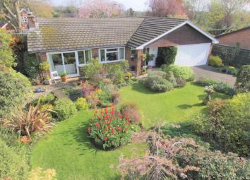 Detached bungalow For Sale in Reading