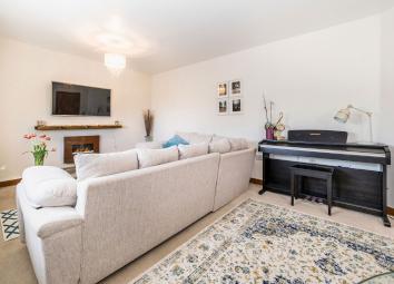 Flat For Sale in Purfleet