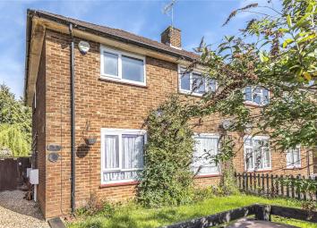 Maisonette For Sale in Stanmore