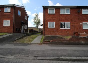 Semi-detached house To Rent in Blackburn