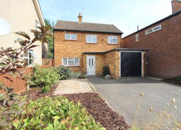 Detached house For Sale in Ashford