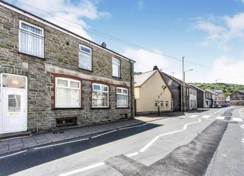 End terrace house For Sale in Pontypridd