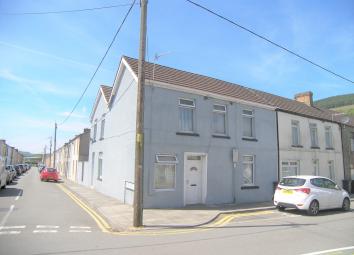 End terrace house For Sale in Neath