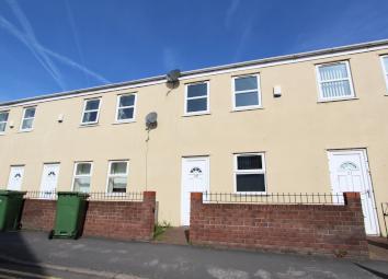 Terraced house To Rent in Wirral