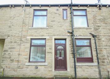 Terraced house To Rent in Bacup