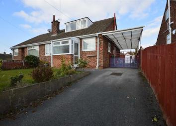 Semi-detached bungalow To Rent in Neston