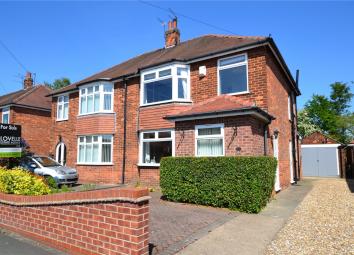Semi-detached house For Sale in Cottingham