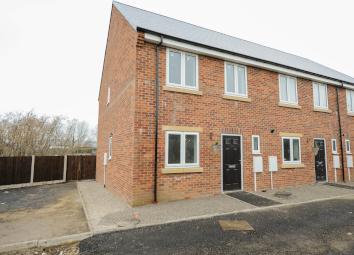 Town house For Sale in Chesterfield