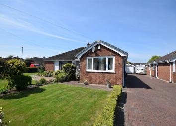 Semi-detached bungalow For Sale in Preston