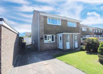 Semi-detached house For Sale in Poulton-Le-Fylde