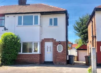 Semi-detached house To Rent in Prenton
