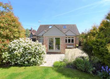 Detached house For Sale in Marlborough
