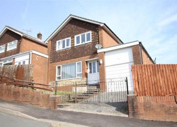 Detached house For Sale in Pontypool