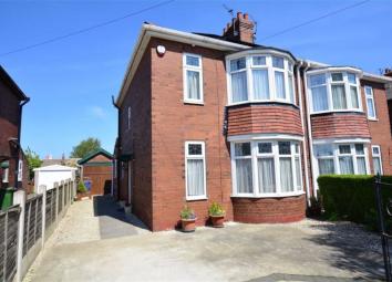 Semi-detached house For Sale in Goole