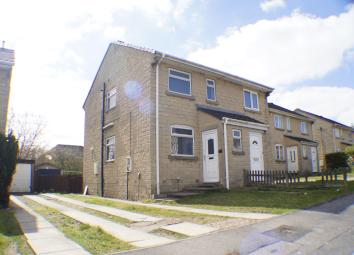 Semi-detached house To Rent in Bradford