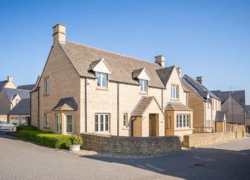 Detached house To Rent in Cirencester