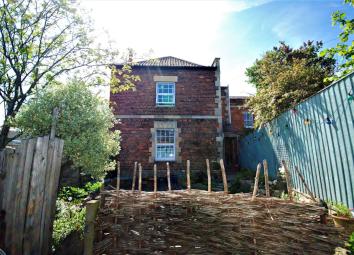 End terrace house For Sale in Glastonbury