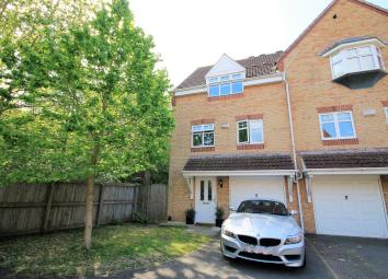 Town house For Sale in Mansfield