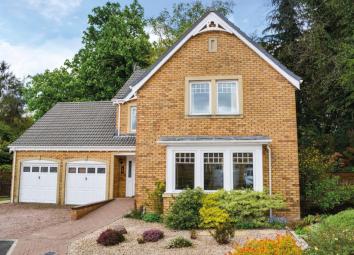 Detached house For Sale in Alloa