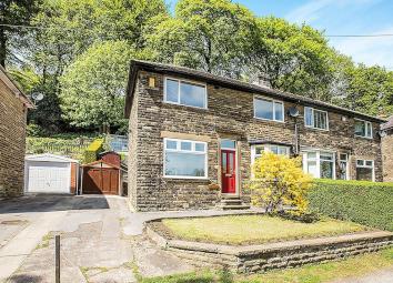 Semi-detached house For Sale in Todmorden