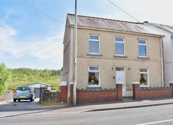Detached house For Sale in Ammanford