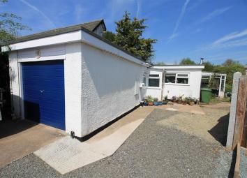 Detached bungalow For Sale in Hereford