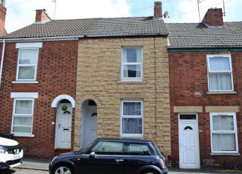 Terraced house For Sale in Grantham