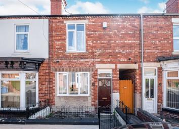 Terraced house For Sale in Worksop