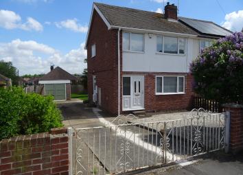 Semi-detached house To Rent in Worksop