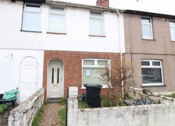 Terraced house For Sale in Newport