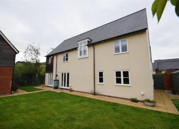 Detached house For Sale in Dursley