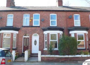 Terraced house To Rent in Sale