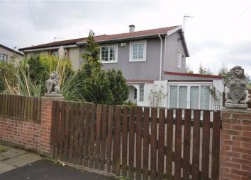 Semi-detached house For Sale in Castleford