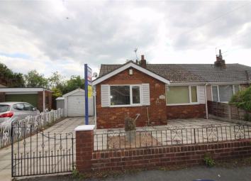 Semi-detached bungalow For Sale in Wigan