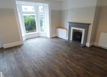 Terraced house To Rent in Buxton