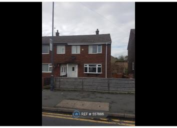 Semi-detached house To Rent in Stalybridge