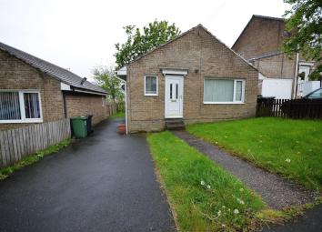 Detached bungalow To Rent in Huddersfield