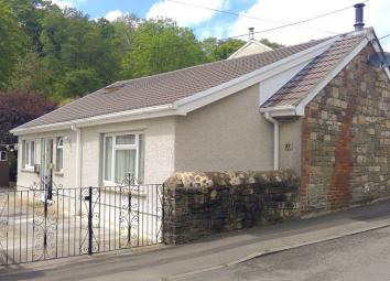 Bungalow For Sale in Swansea