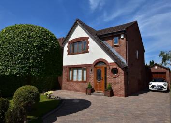 Detached house For Sale in Oldham