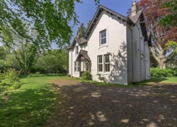 Detached house For Sale in Perth