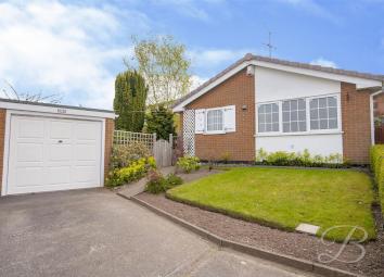 3 Bedrooms Detached bungalow for sale in Willow Avenue, Forest Town, Mansfield NG19