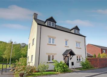 Semi-detached house For Sale in Marlborough