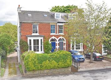 Town house For Sale in Harrogate