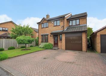 Detached house For Sale in Newton-Le-Willows