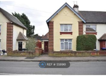 Semi-detached house To Rent in Northampton