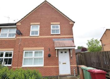 End terrace house To Rent in Scunthorpe