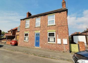Detached house For Sale in Barton-upon-Humber